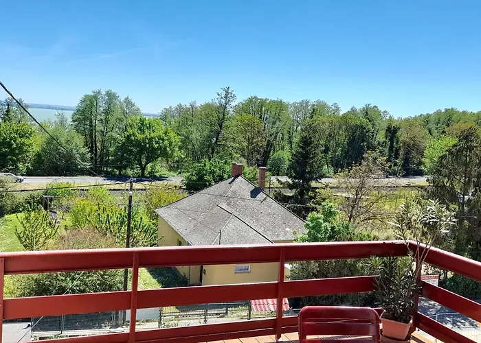 Anna アパート バダチョニトマイ