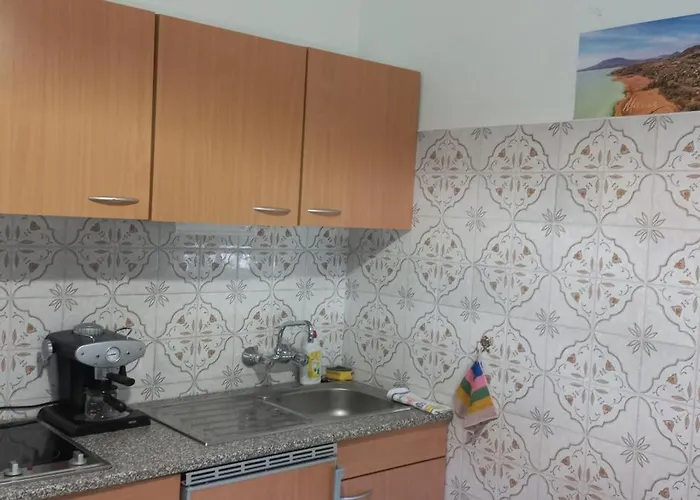 Anna バダチョニトマイ